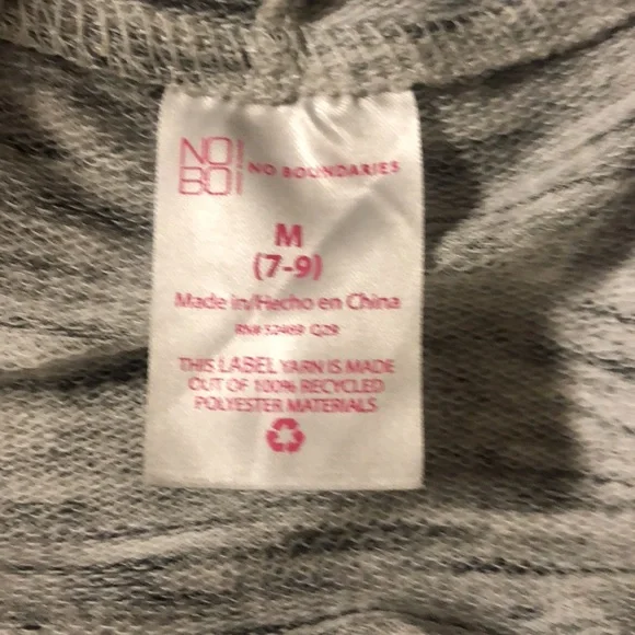 No boundaries-M (7-9 )-love hoodie crop top - Picture 6 of 12